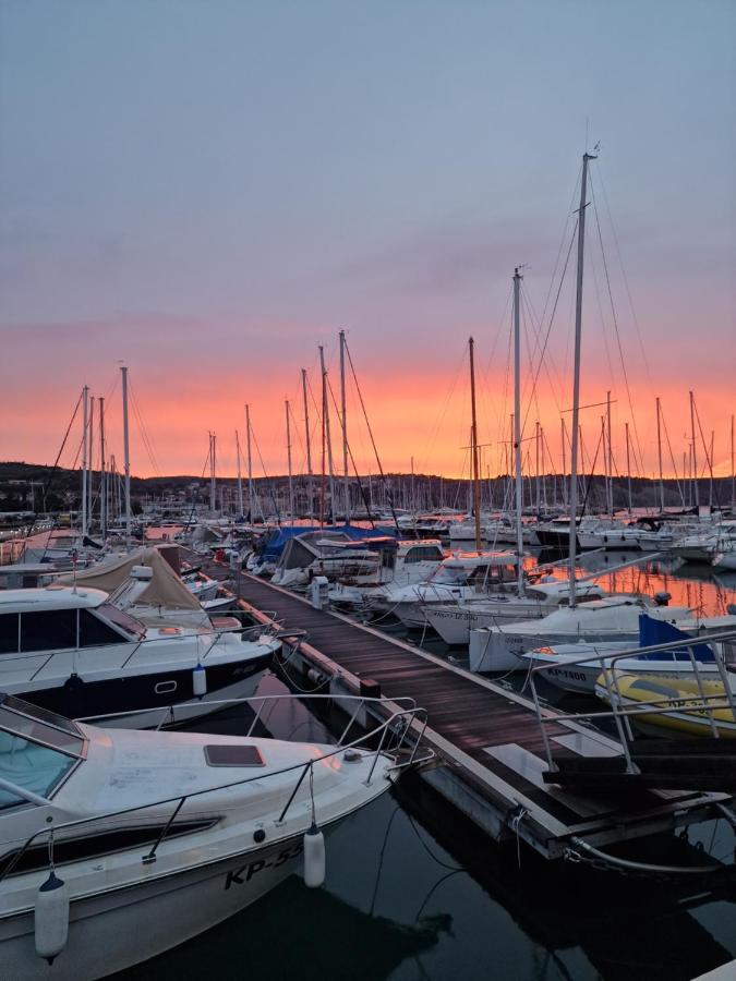 Apartma Sinitus Izola Eksteriør bilde